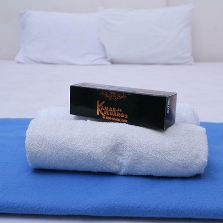 Kamar Keluarga Tanah Abang Hotel Jakarta Exterior photo