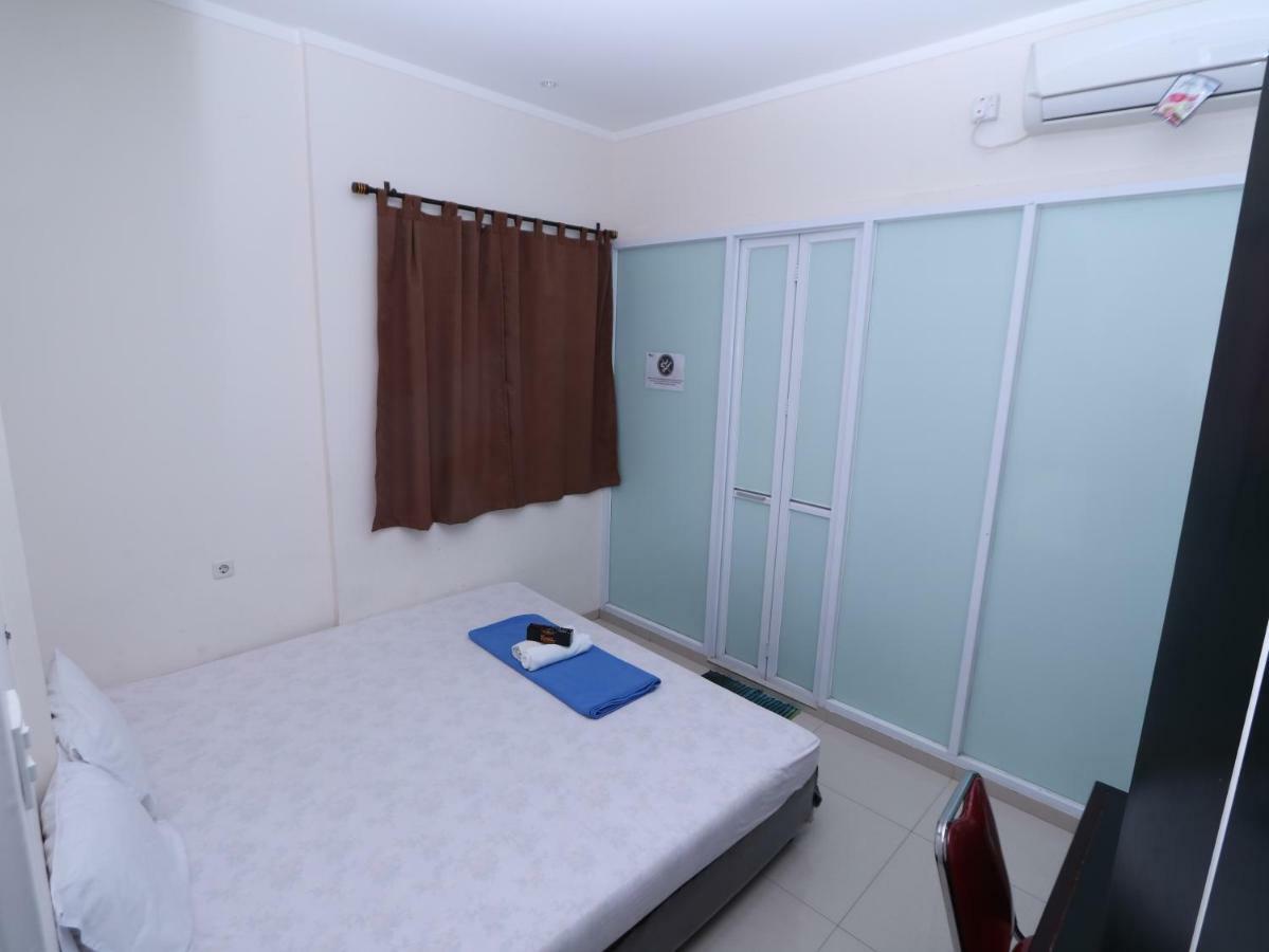Kamar Keluarga Tanah Abang Hotel Jakarta Exterior photo